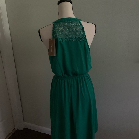 Dress - Picture 4 of 7